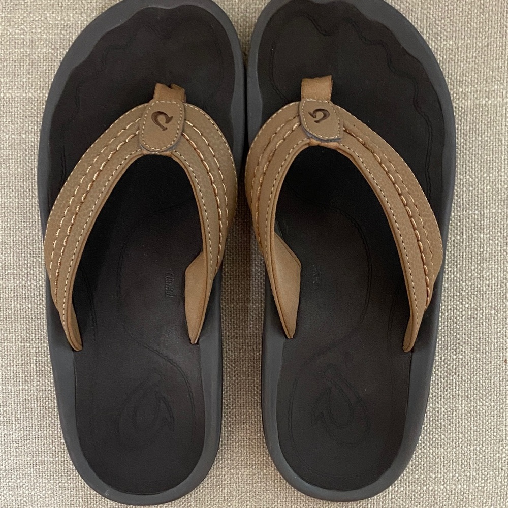 OluKai Brown and Black Flip-Flops